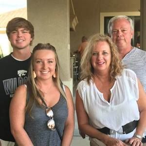 Meet your Posher, Kelly